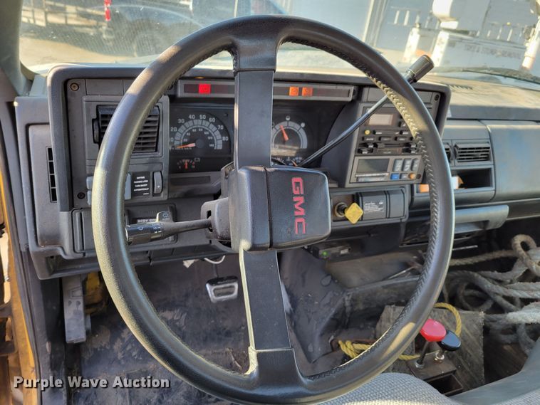 image for item DM8210 1999 GMC C6500  dump truck