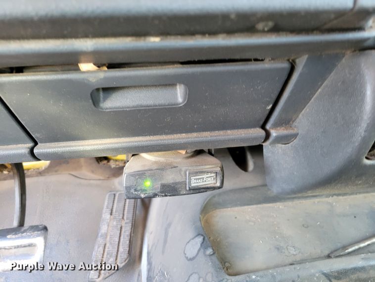 image for item DM8210 1999 GMC C6500  dump truck