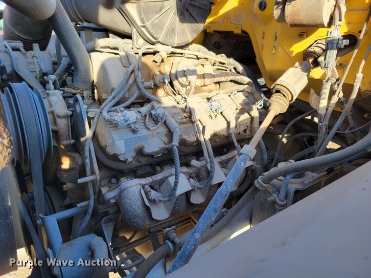 image for item DM8210 1999 GMC C6500  dump truck