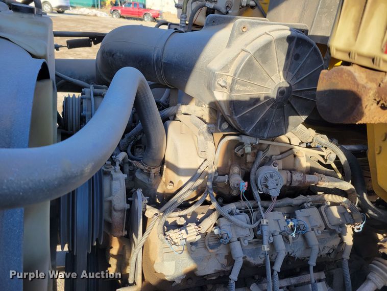 image for item DM8210 1999 GMC C6500  dump truck