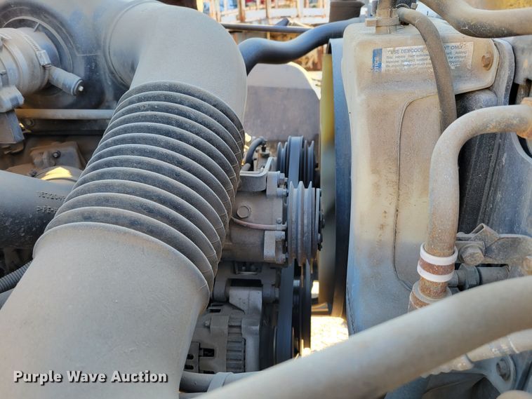 image for item DM8210 1999 GMC C6500  dump truck