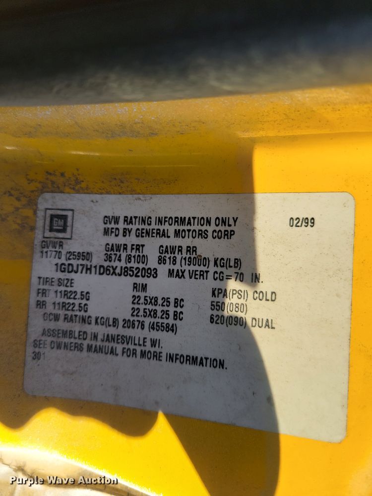 image for item DM8210 1999 GMC C6500  dump truck