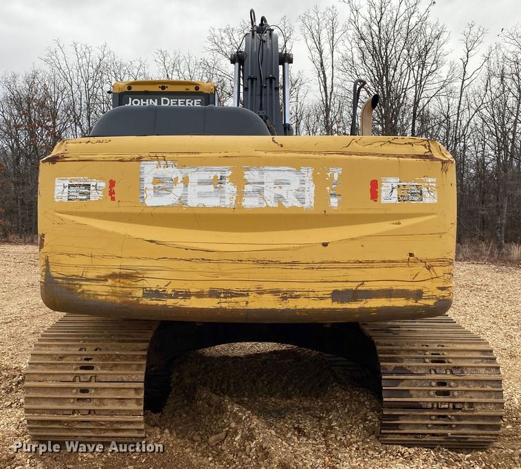 image for item DN8152 2007 John Deere 200D LC  excavator