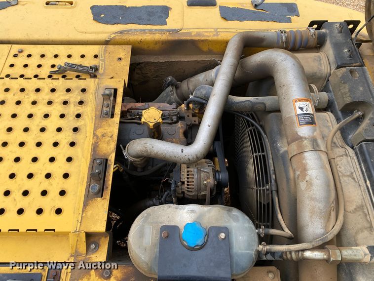 image for item DN8152 2007 John Deere 200D LC  excavator