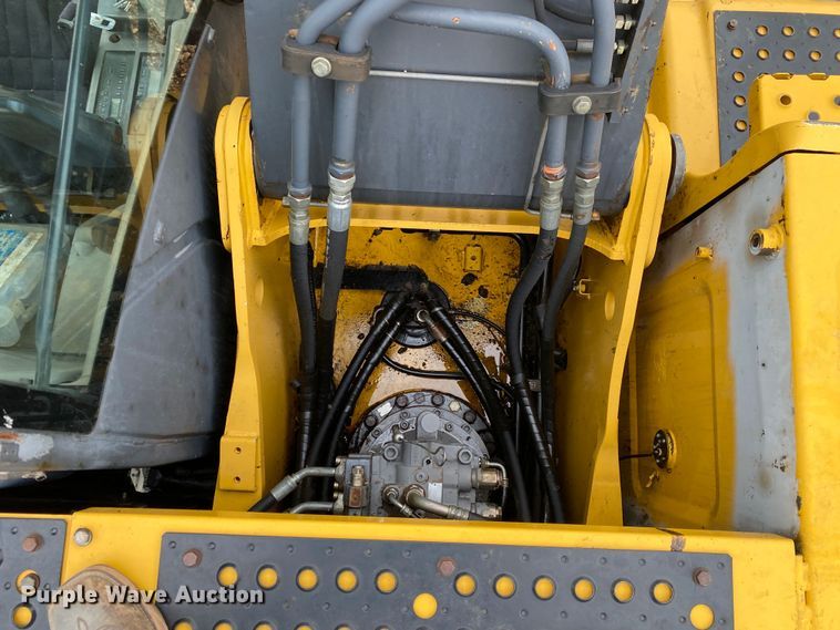 image for item DN8152 2007 John Deere 200D LC  excavator