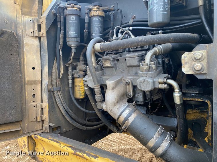 image for item DN8152 2007 John Deere 200D LC  excavator