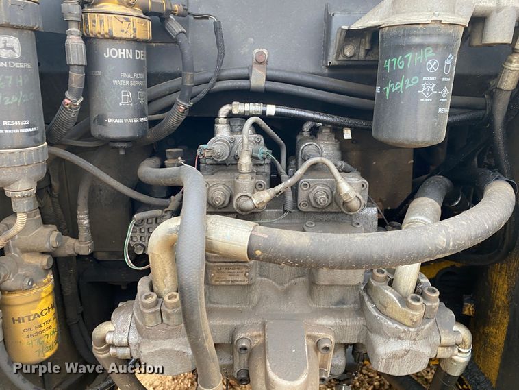 image for item DN8152 2007 John Deere 200D LC  excavator