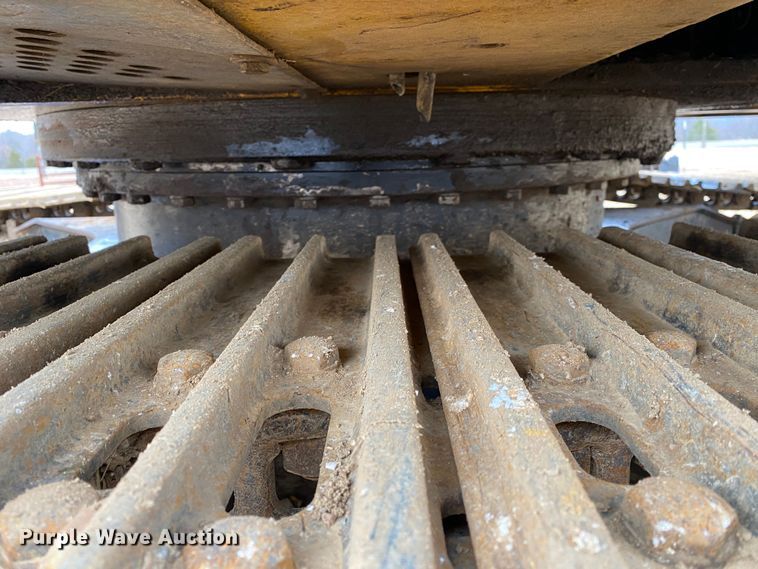 image for item DN8152 2007 John Deere 200D LC  excavator