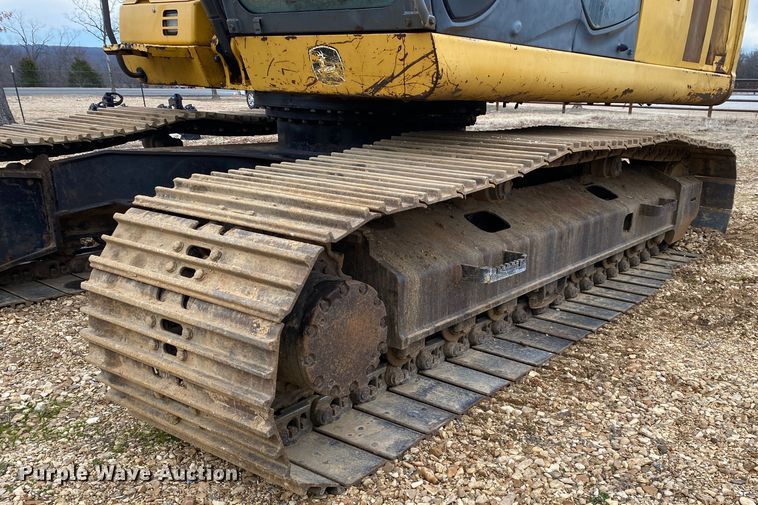 image for item DN8152 2007 John Deere 200D LC  excavator