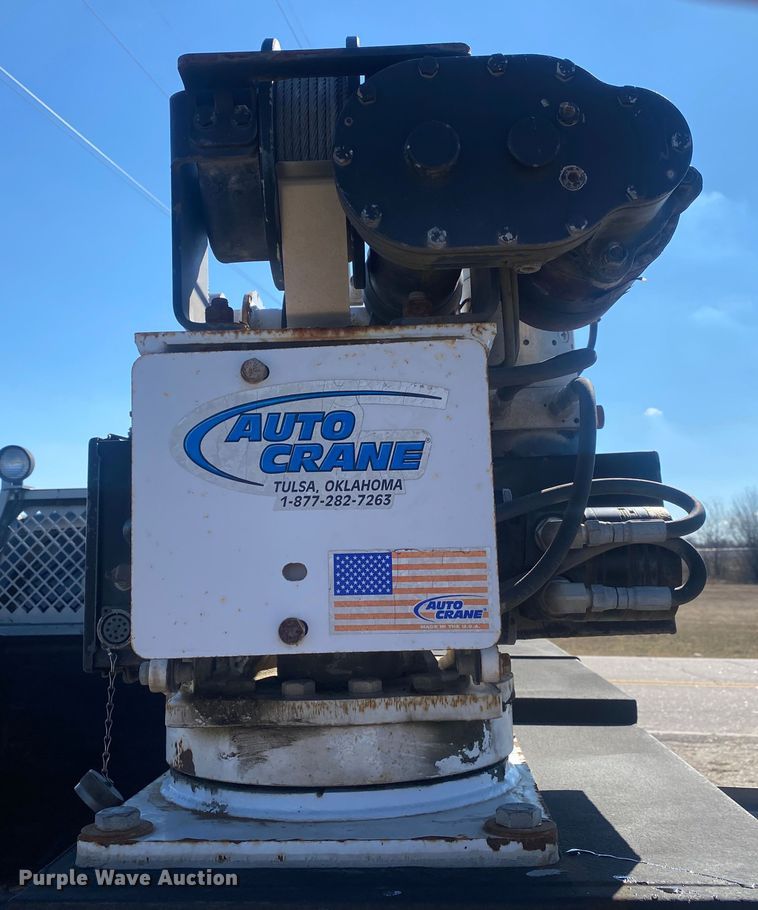 image for item DN8153 2009 Chevrolet Silverado 3500HD  utility bed pickup truck