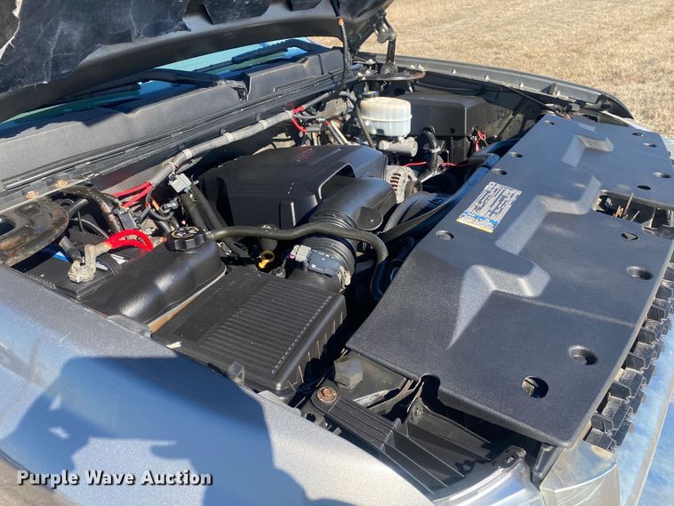 image for item DN8153 2009 Chevrolet Silverado 3500HD  utility bed pickup truck