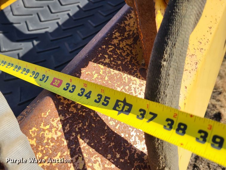 image for item DO3461 Vermeer HG525  horizontal grinder