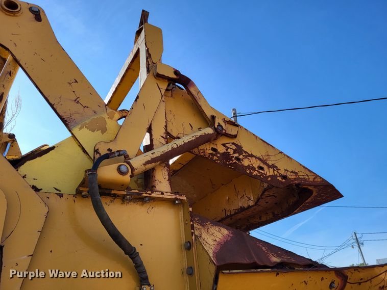 image for item DO3461 Vermeer HG525  horizontal grinder