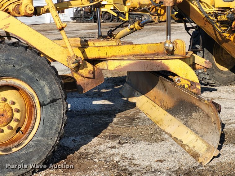 image for item DO3538 1985 Caterpillar 12G  motor grader