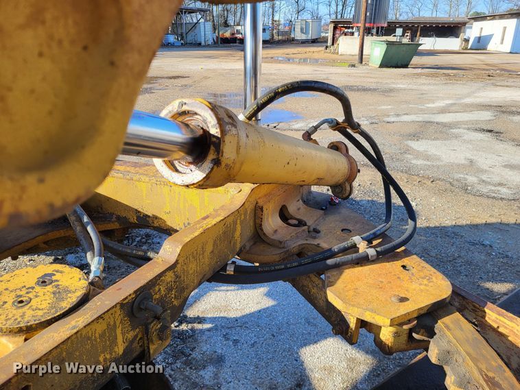 image for item DO3538 1985 Caterpillar 12G  motor grader