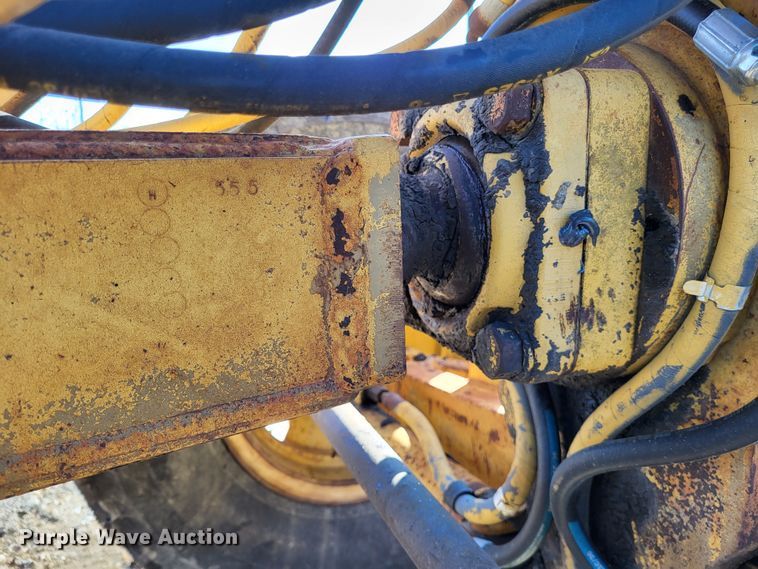 image for item DO3538 1985 Caterpillar 12G  motor grader