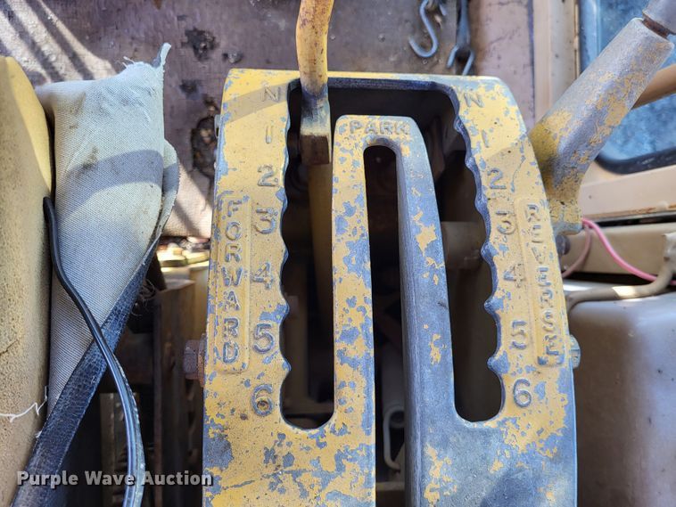 image for item DO3538 1985 Caterpillar 12G  motor grader