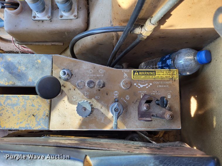 image for item DO3538 1985 Caterpillar 12G  motor grader