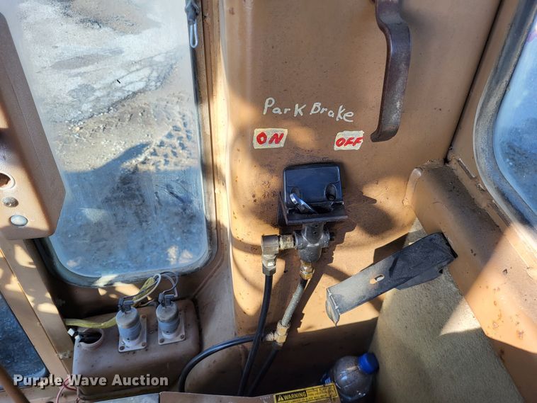 image for item DO3538 1985 Caterpillar 12G  motor grader