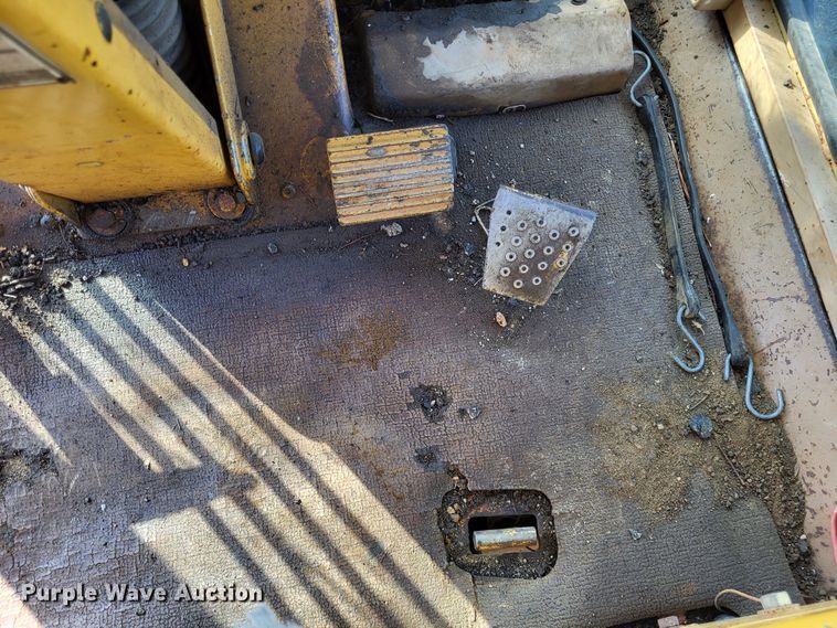 image for item DO3538 1985 Caterpillar 12G  motor grader