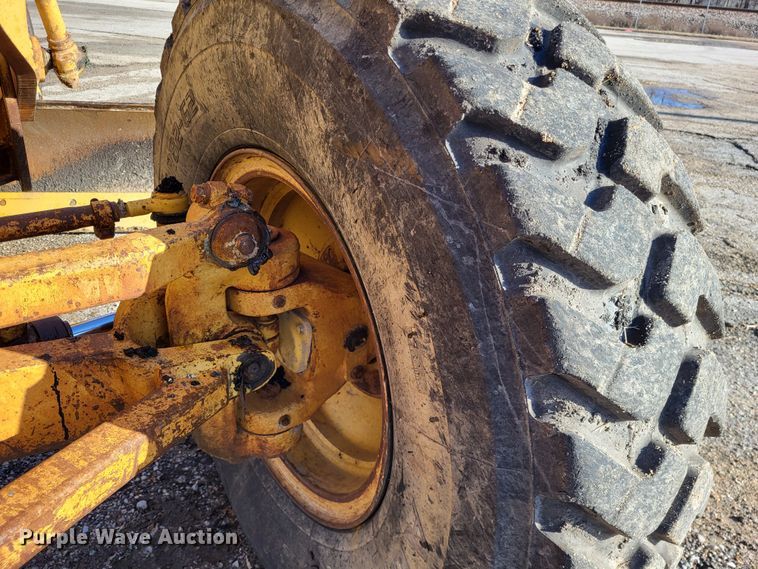 image for item DO3538 1985 Caterpillar 12G  motor grader