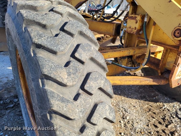 image for item DO3538 1985 Caterpillar 12G  motor grader