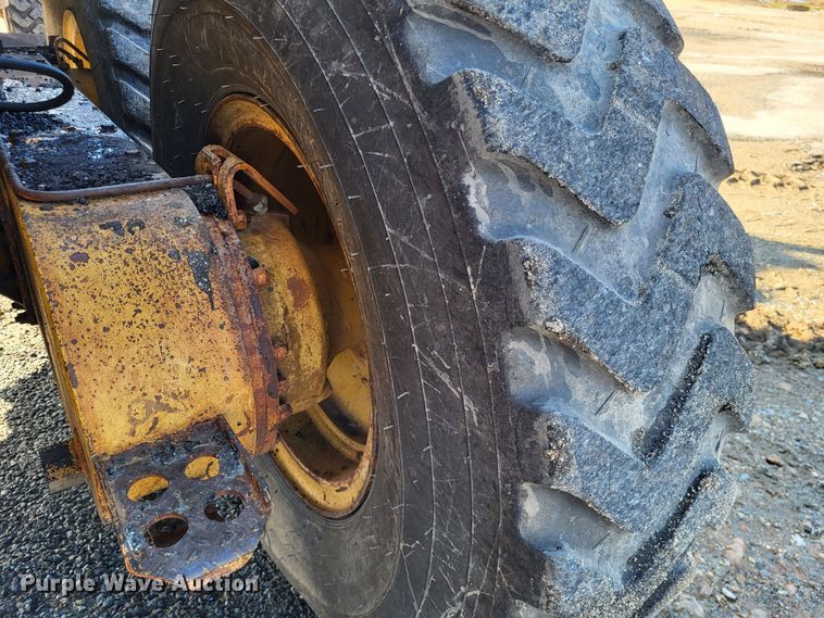 image for item DO3538 1985 Caterpillar 12G  motor grader