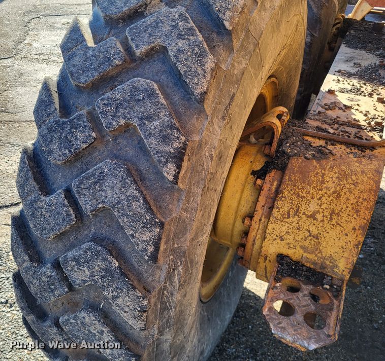 image for item DO3538 1985 Caterpillar 12G  motor grader