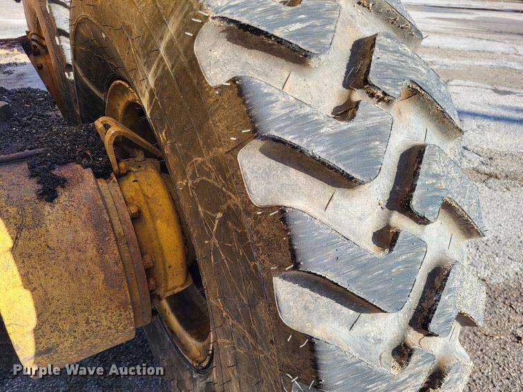 image for item DO3538 1985 Caterpillar 12G  motor grader