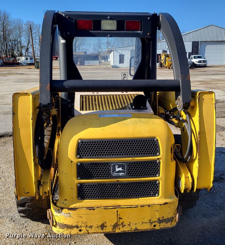 image for item DO3539 2000 John Deere 240  skid steer loader