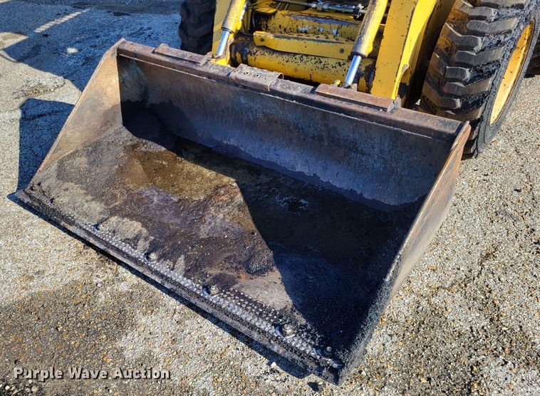 image for item DO3539 2000 John Deere 240  skid steer loader