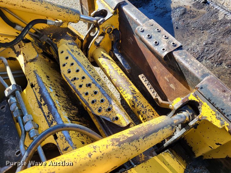 image for item DO3539 2000 John Deere 240  skid steer loader