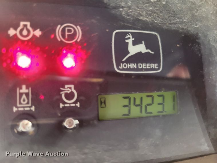 image for item DO3539 2000 John Deere 240  skid steer loader