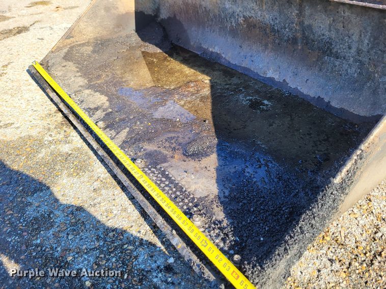 image for item DO3539 2000 John Deere 240  skid steer loader