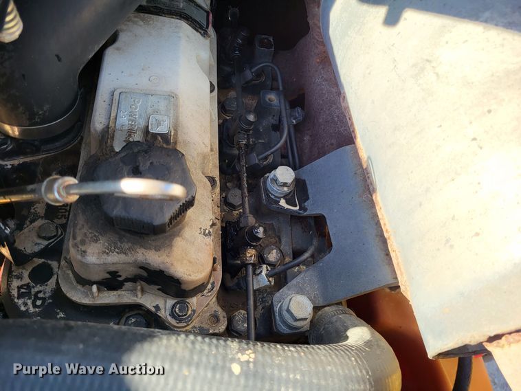 image for item DO3539 2000 John Deere 240  skid steer loader