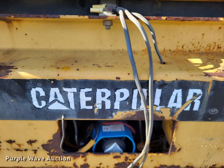 image for item DO3540 1995 Caterpillar CB224C  double drum vibratory roller