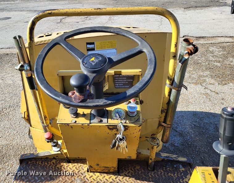 image for item DO3540 1995 Caterpillar CB224C  double drum vibratory roller