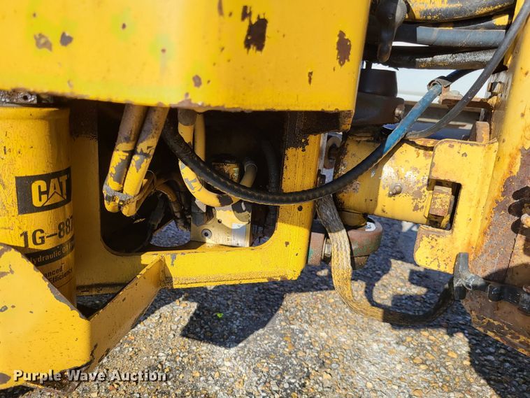 image for item DO3540 1995 Caterpillar CB224C  double drum vibratory roller