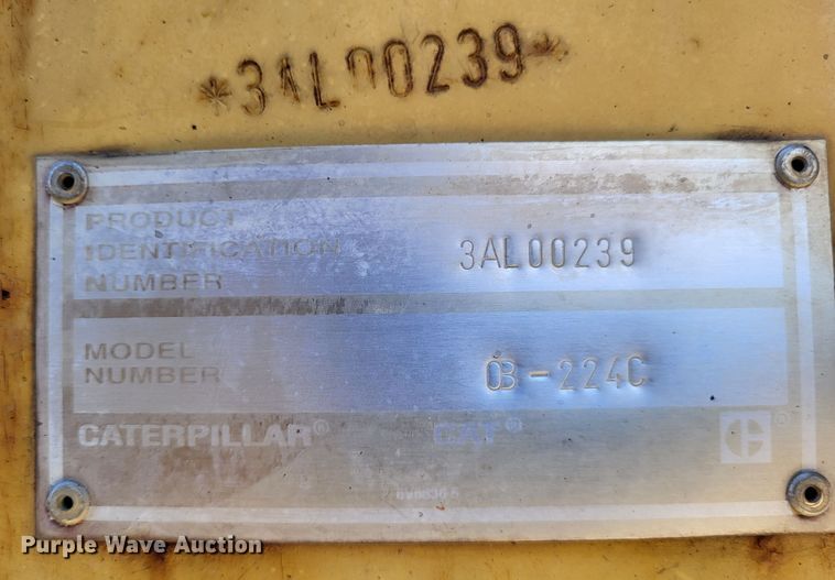 image for item DO3540 1995 Caterpillar CB224C  double drum vibratory roller