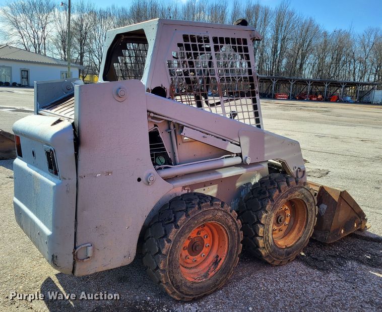 image for item DO3541 Bobcat  skid steer loader