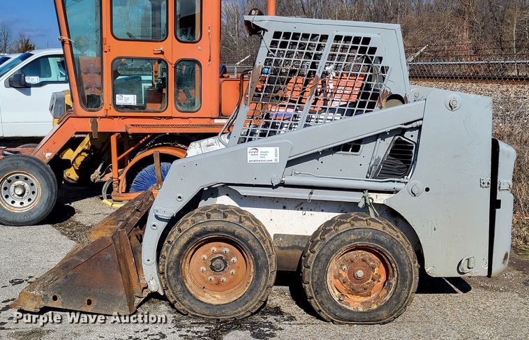 image for item DO3541 Bobcat  skid steer loader