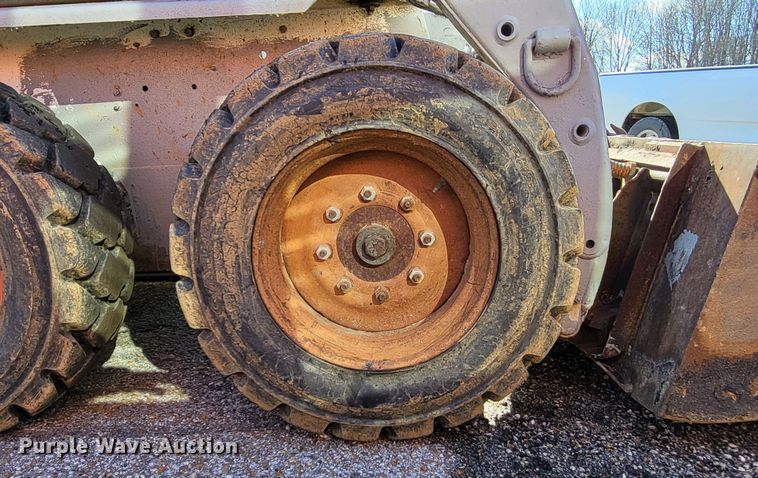 image for item DO3541 Bobcat  skid steer loader