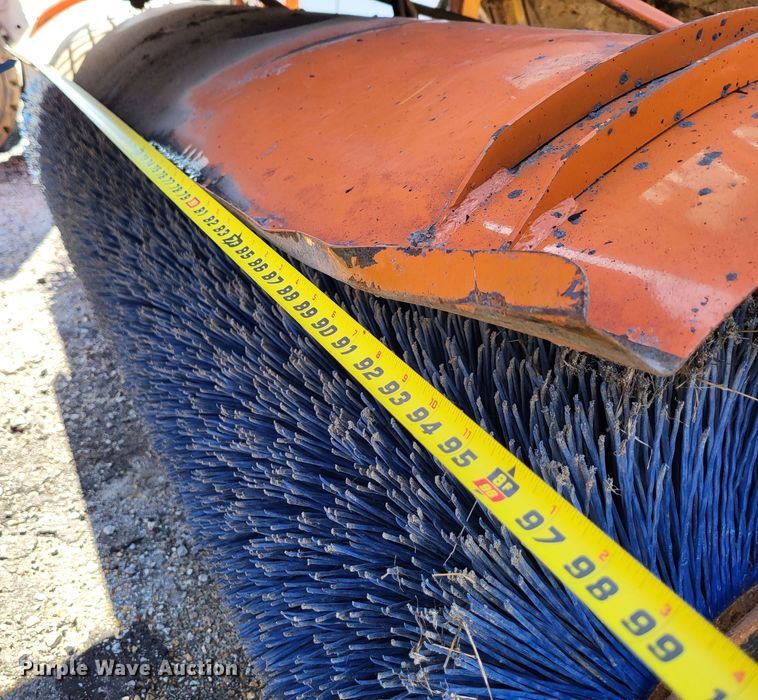 image for item DO3542 1999 Broce RJ350  broom