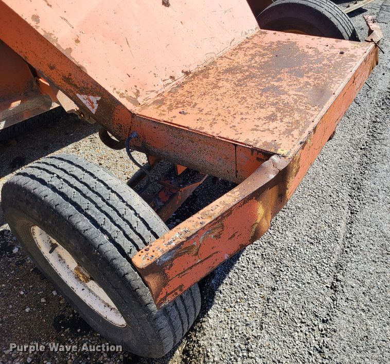 image for item DO3542 1999 Broce RJ350  broom