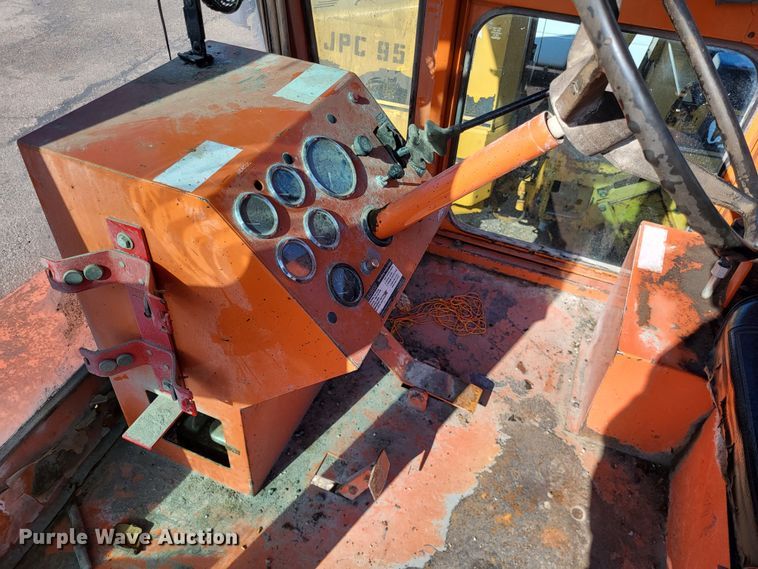 image for item DO3542 1999 Broce RJ350  broom