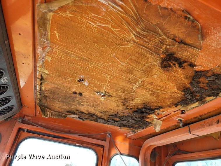 image for item DO3542 1999 Broce RJ350  broom