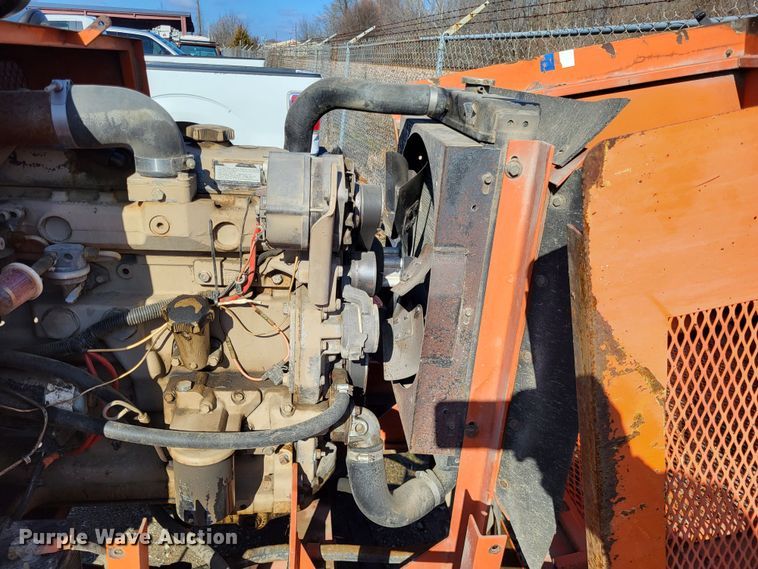 image for item DO3542 1999 Broce RJ350  broom