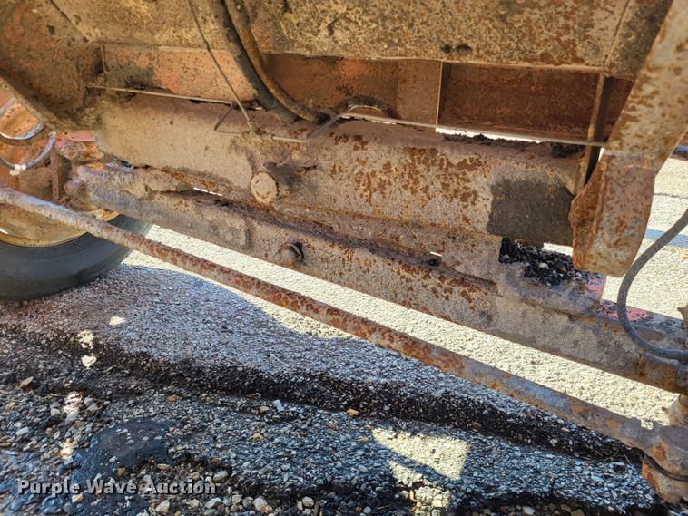 image for item DO3542 1999 Broce RJ350  broom