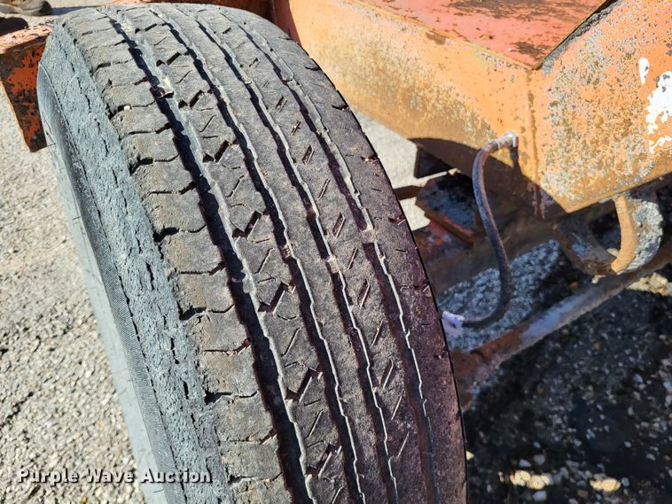 image for item DO3542 1999 Broce RJ350  broom