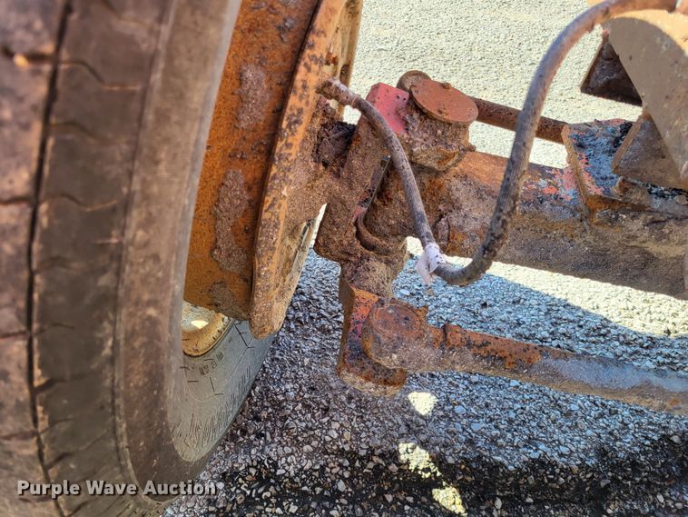 image for item DO3542 1999 Broce RJ350  broom